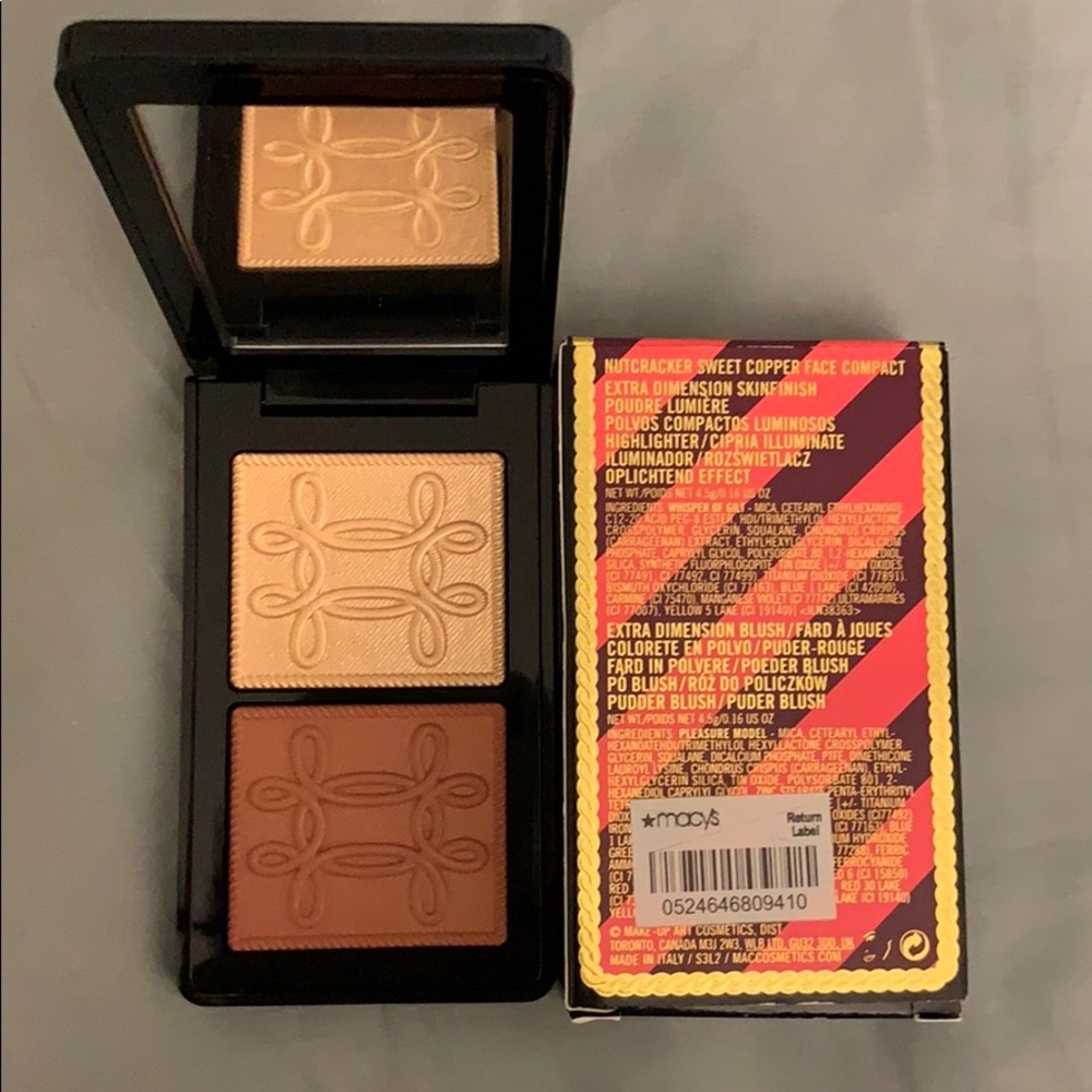 MAC Nutcracker Sweet Copper Face Compact